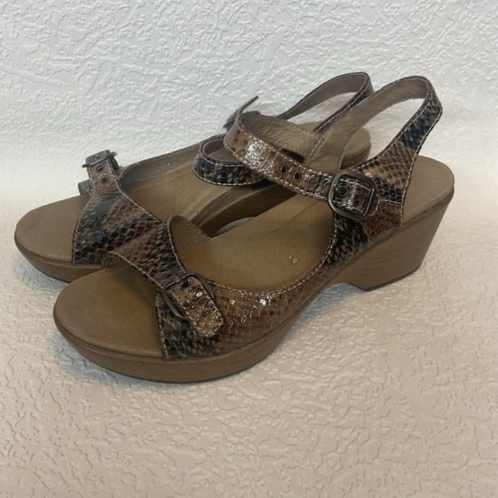 NWD Dansko Snakeskin Strappy Adjustable Platform Sandals Women 39/USA8.5-9 China - Picture 11 of 11